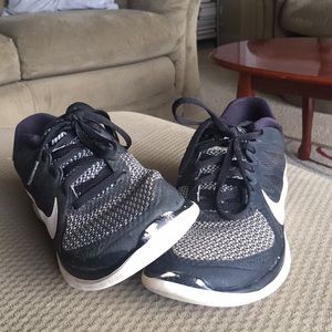 Black Nike free 4.0